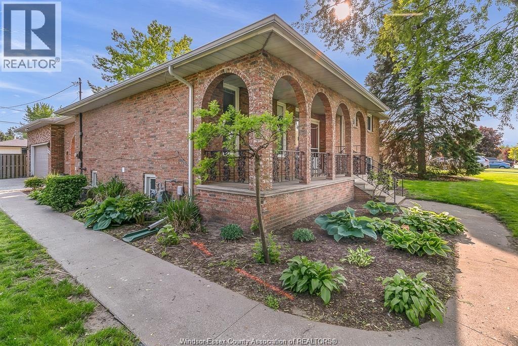 490 Kenwood, Lasalle, ON, N9G 2M1 - 3