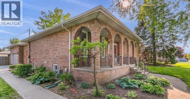 490 Kenwood, Lasalle, ON, N9G 2M1 - 3