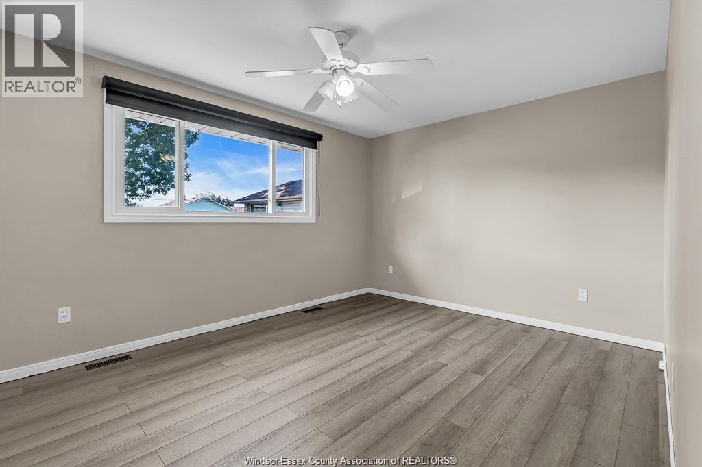 490 Kenwood, Lasalle, ON, N9G 2M1 - 15