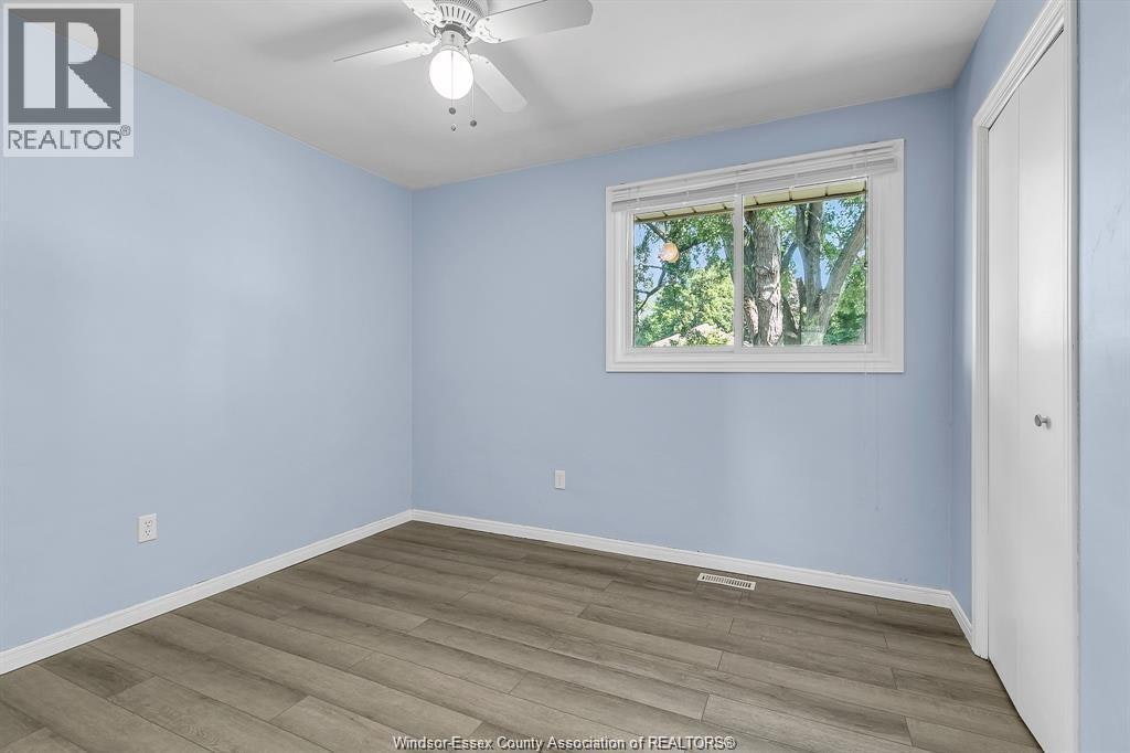 490 Kenwood, Lasalle, ON, N9G 2M1 - 14
