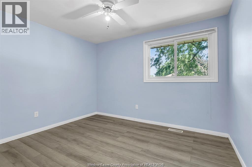 490 Kenwood, Lasalle, ON, N9G 2M1 - 16