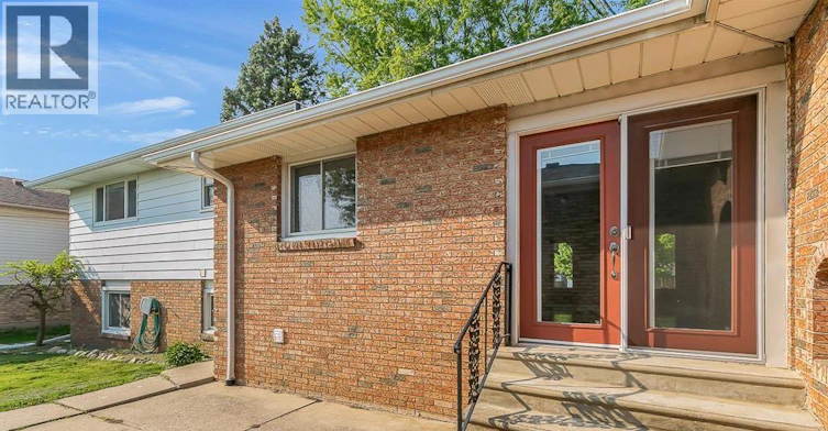 490 Kenwood, Lasalle, ON, N9G 2M1 - 37