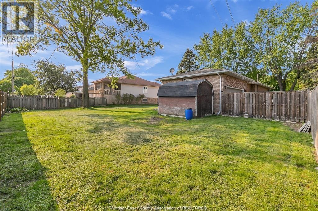490 Kenwood, Lasalle, ON, N9G 2M1 - 34
