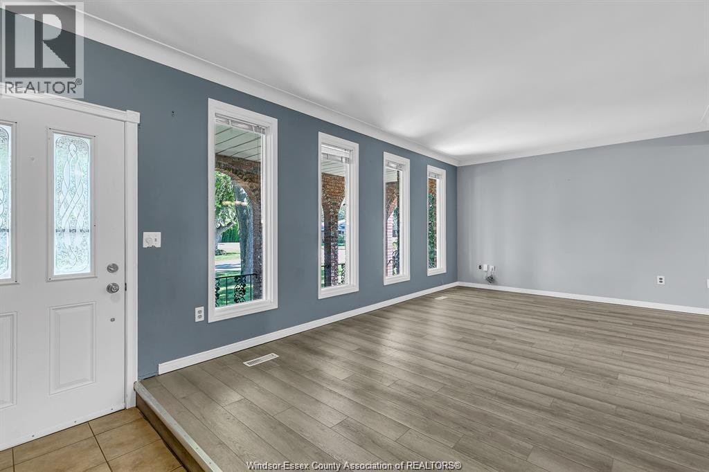 490 Kenwood, Lasalle, ON, N9G 2M1 - 4