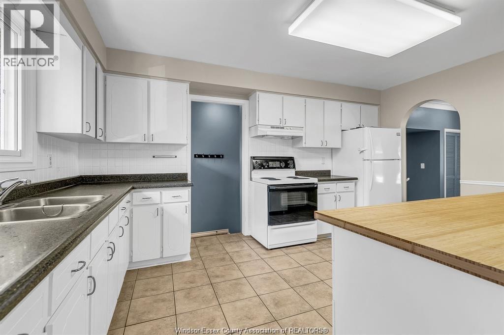 490 Kenwood, Lasalle, ON, N9G 2M1 - 10