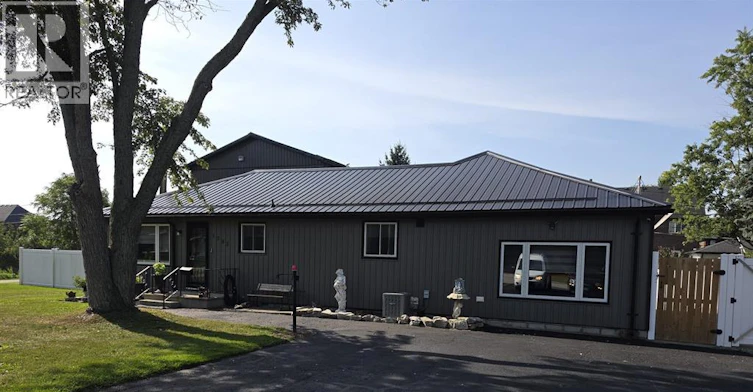 MAIN-1282 Stuart Boulevard, Lasalle, ON, N9J 1Y4