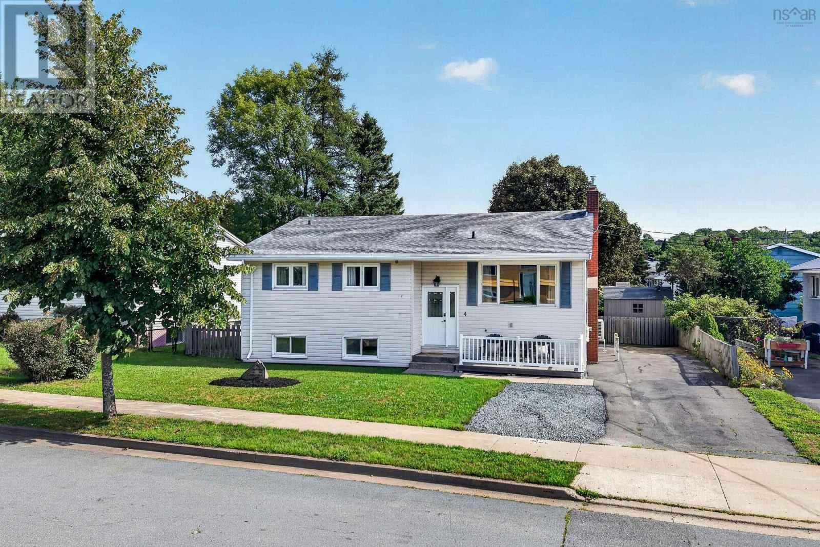 4 John Cross Drive, Dartmouth, NS, B2W 1X2
