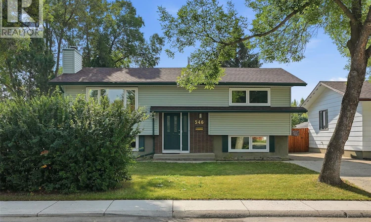 546 Guelph Crescent