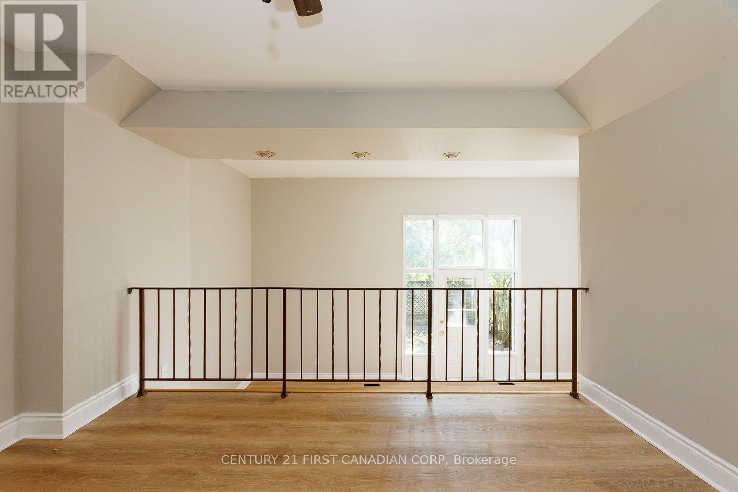 16-40 Fairfax Court, London, ON, N6G 3Y3 - 16