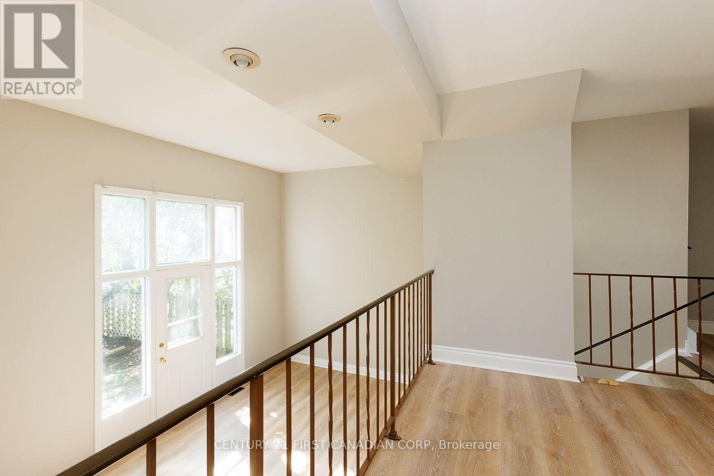 16-40 Fairfax Court, London, ON, N6G 3Y3 - 14