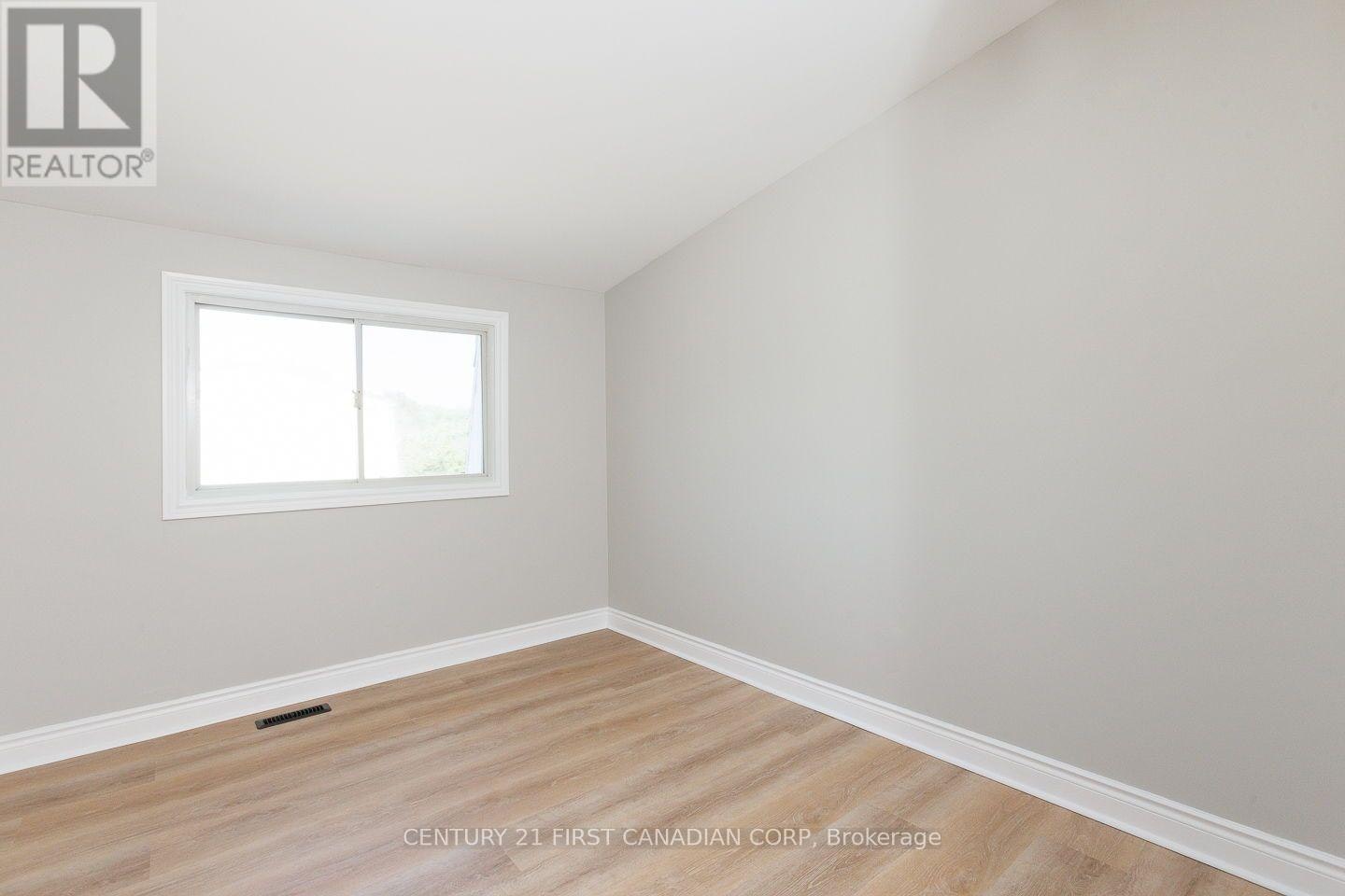 16-40 Fairfax Court, London, ON, N6G 3Y3 - 27