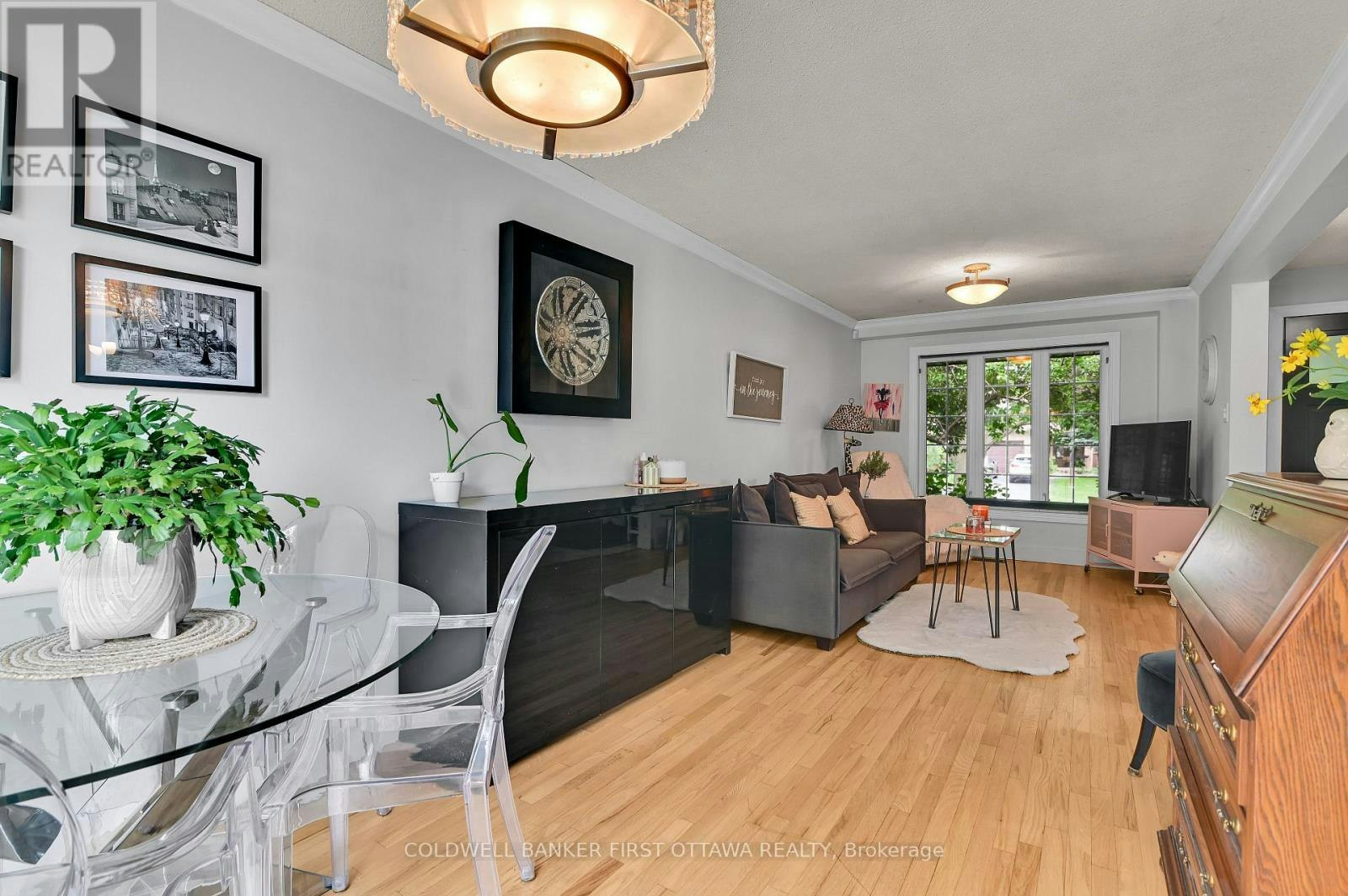 2153 East Acres Road, Ottawa, ON, K1J 9A6 - 8