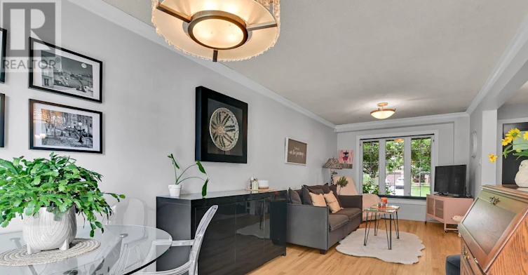 2153 East Acres Road, Ottawa, ON, K1J 9A6 - 8