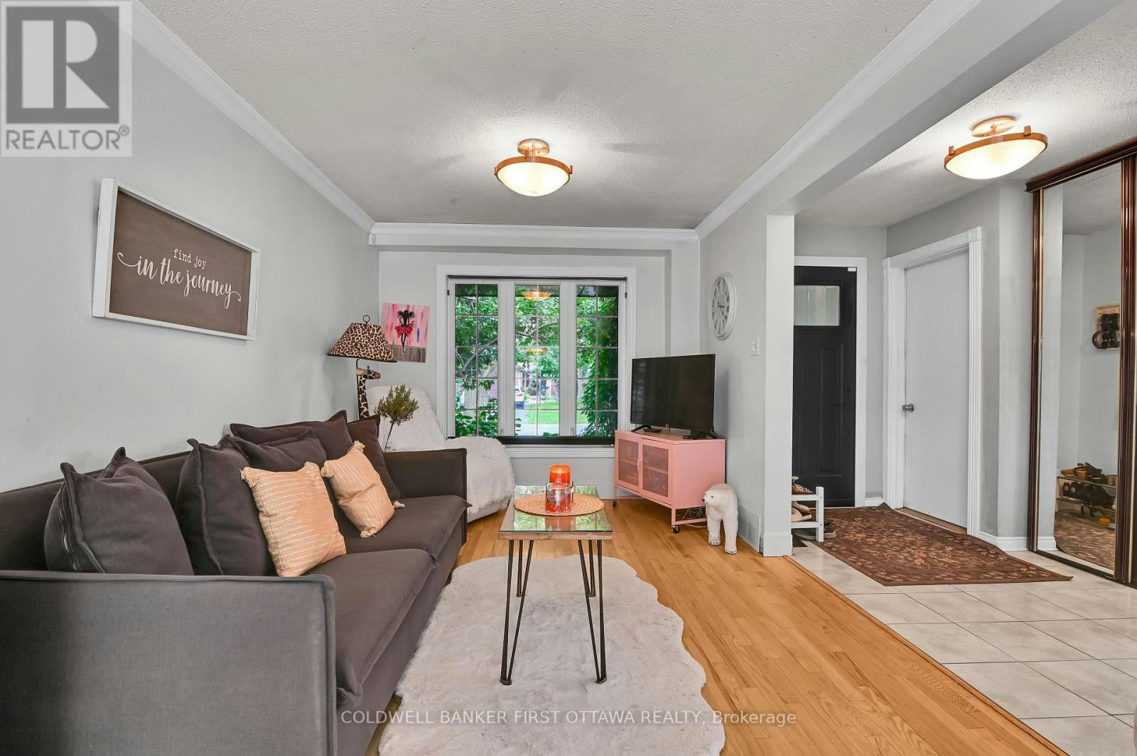 2153 East Acres Road, Ottawa, ON, K1J 9A6 - 9