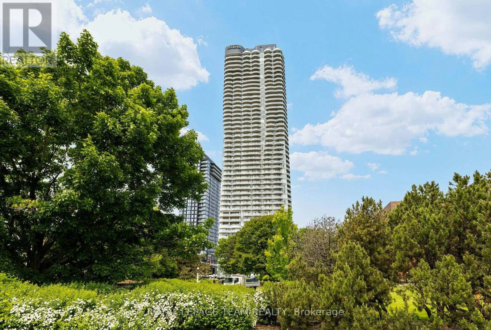 901-805 Carling Avenue, Ottawa, ON, K1S 5W9 - 3