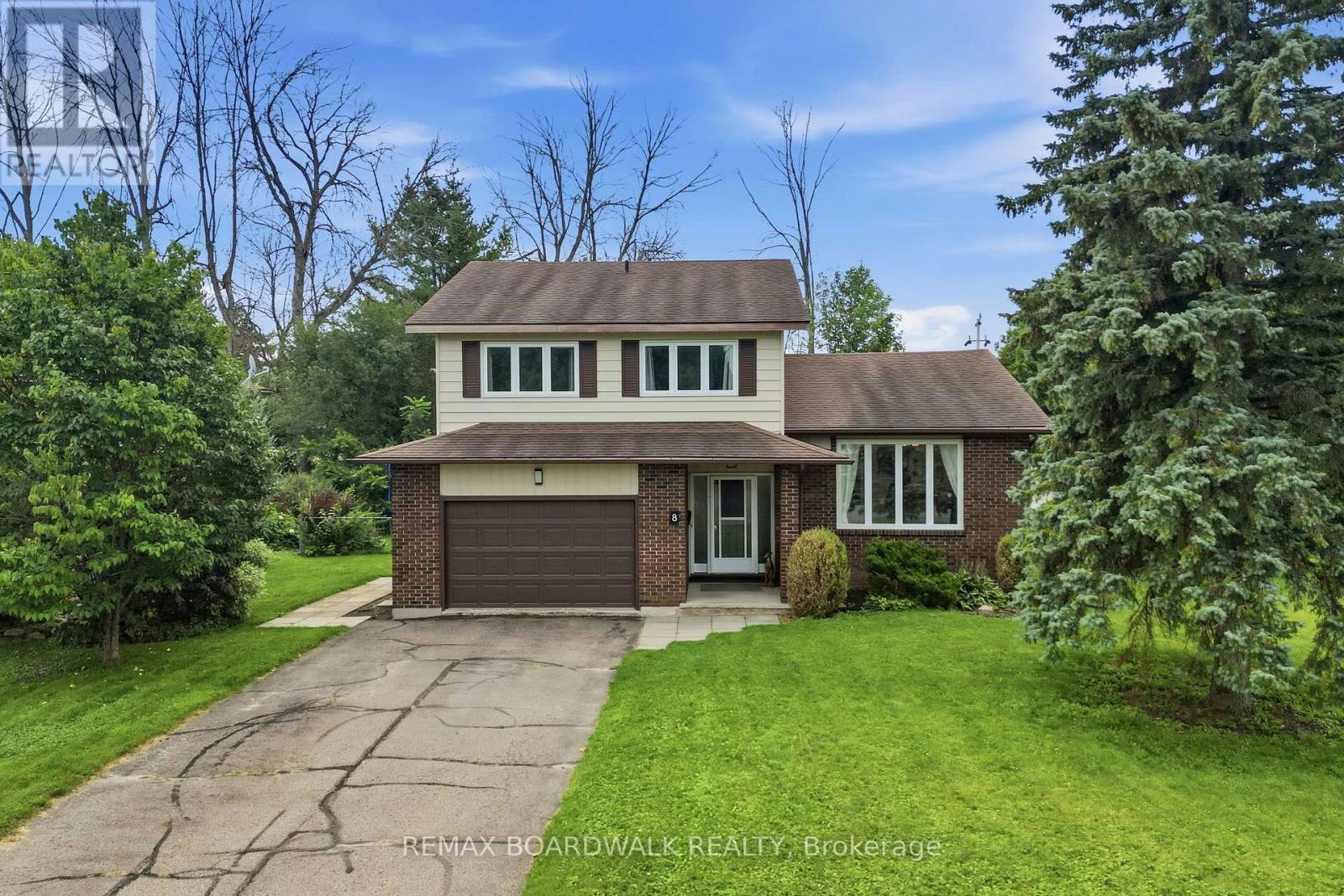 8 Jessie Drive, Perth, ON, K7H 3J1
