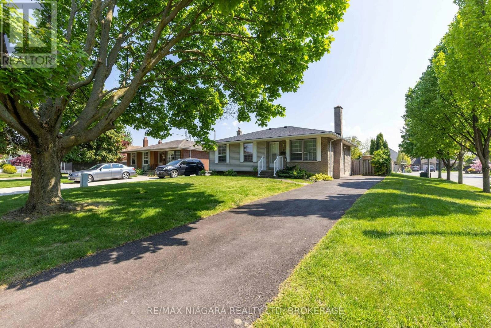 29 Granada Drive, St. Catharines, ON, L2N 2S4