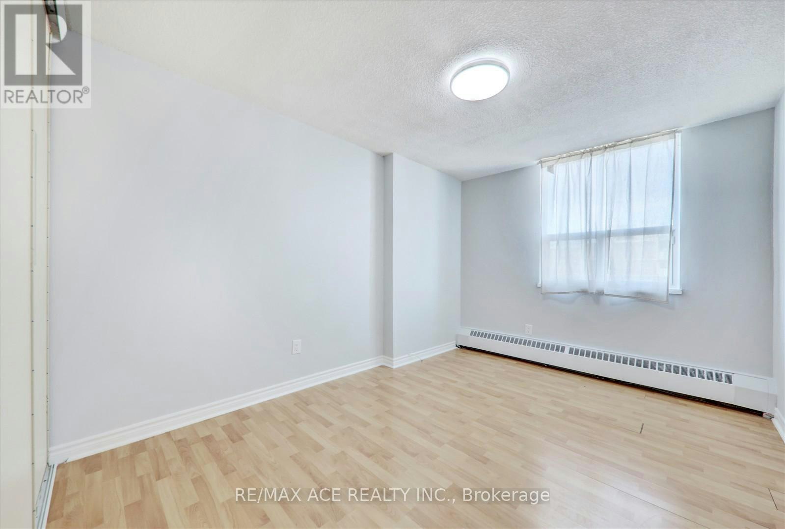 1204-1250 Bridletowne Circle, Toronto, ON, M1W 2V1 - 25