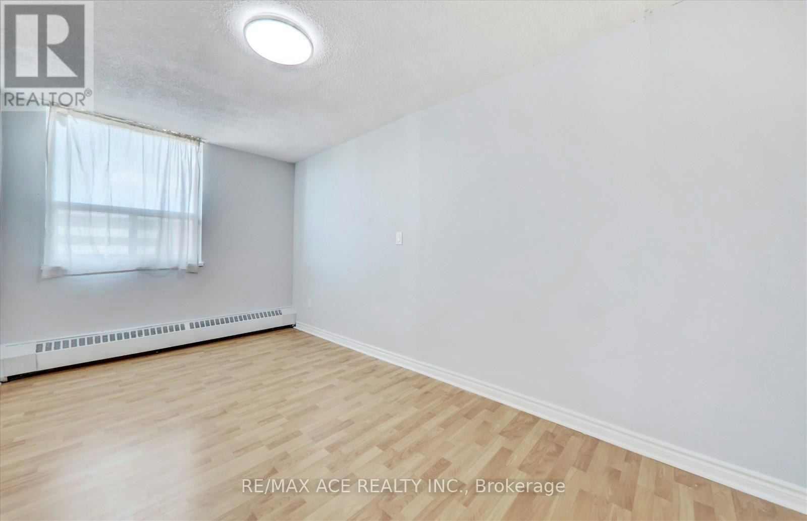 1204-1250 Bridletowne Circle, Toronto, ON, M1W 2V1 - 23