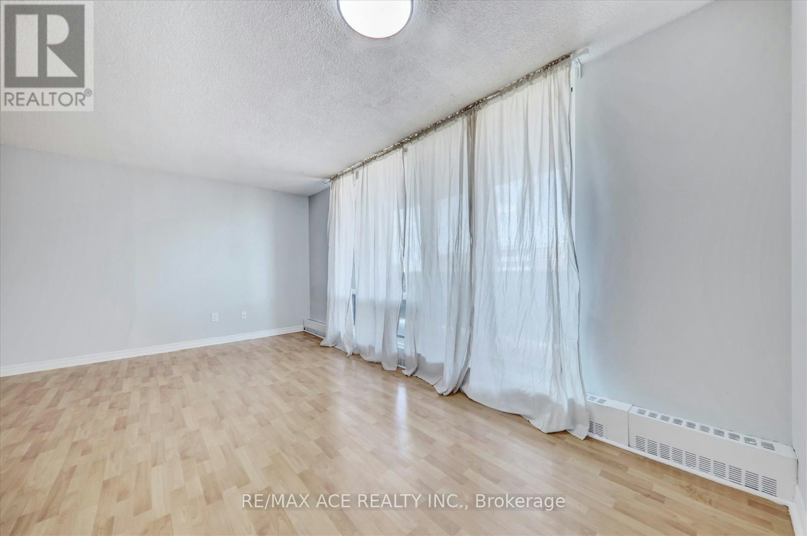 1204-1250 Bridletowne Circle, Toronto, ON, M1W 2V1 - 18