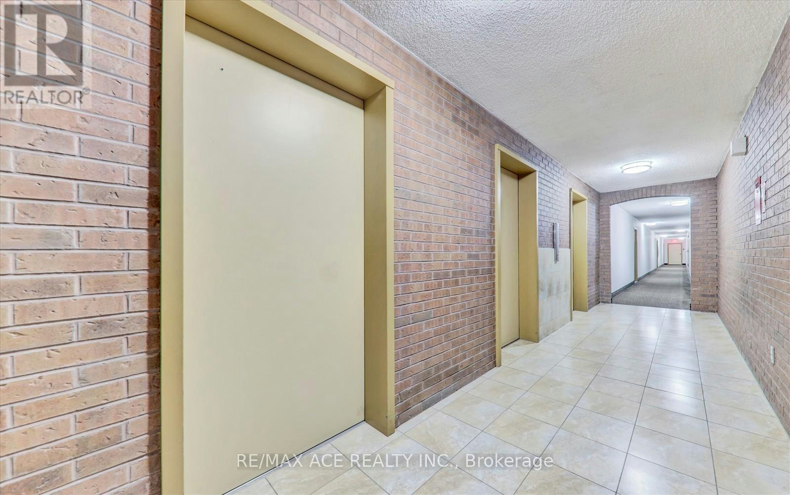 1204-1250 Bridletowne Circle, Toronto, ON, M1W 2V1 - 10