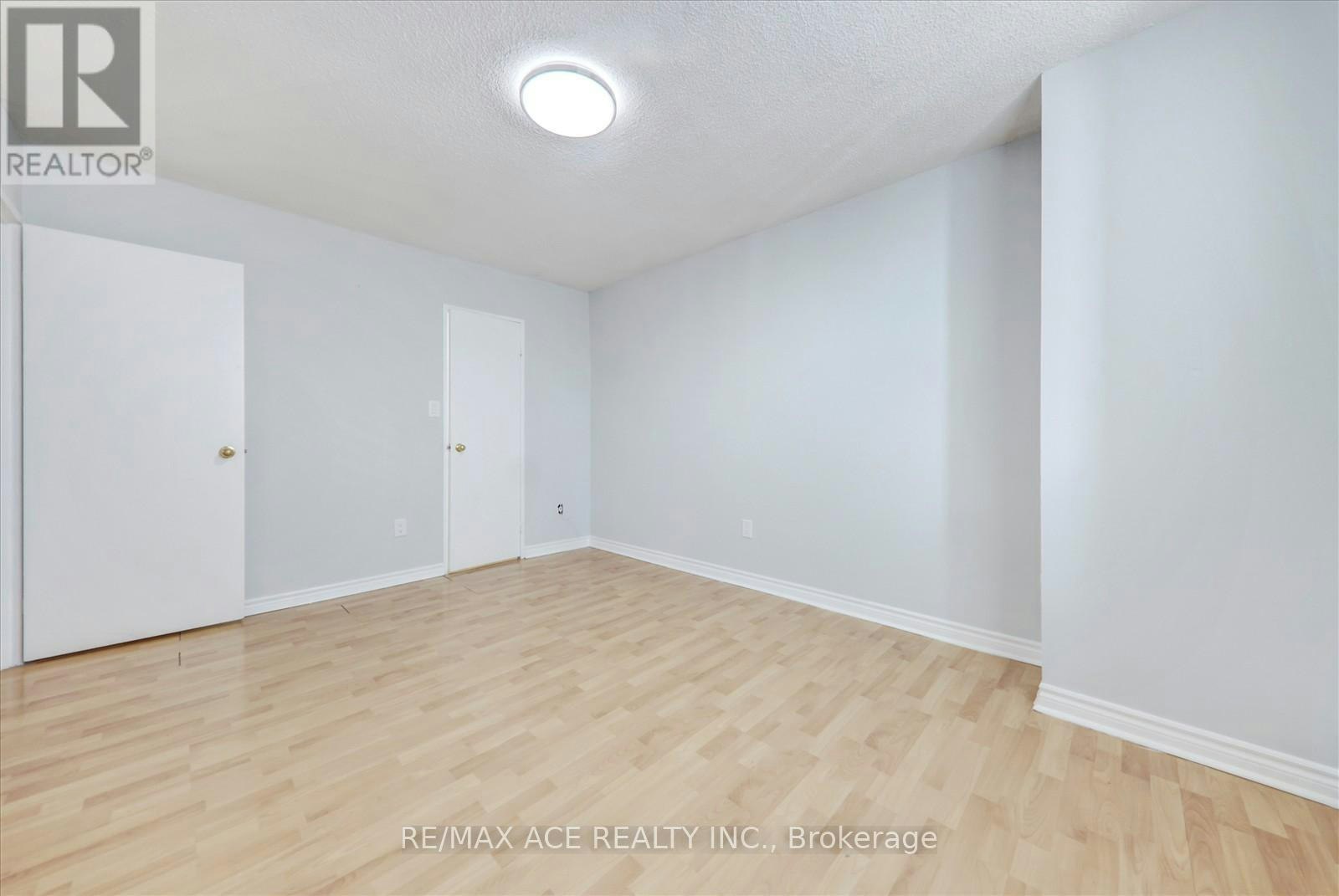 1204-1250 Bridletowne Circle, Toronto, ON, M1W 2V1 - 29