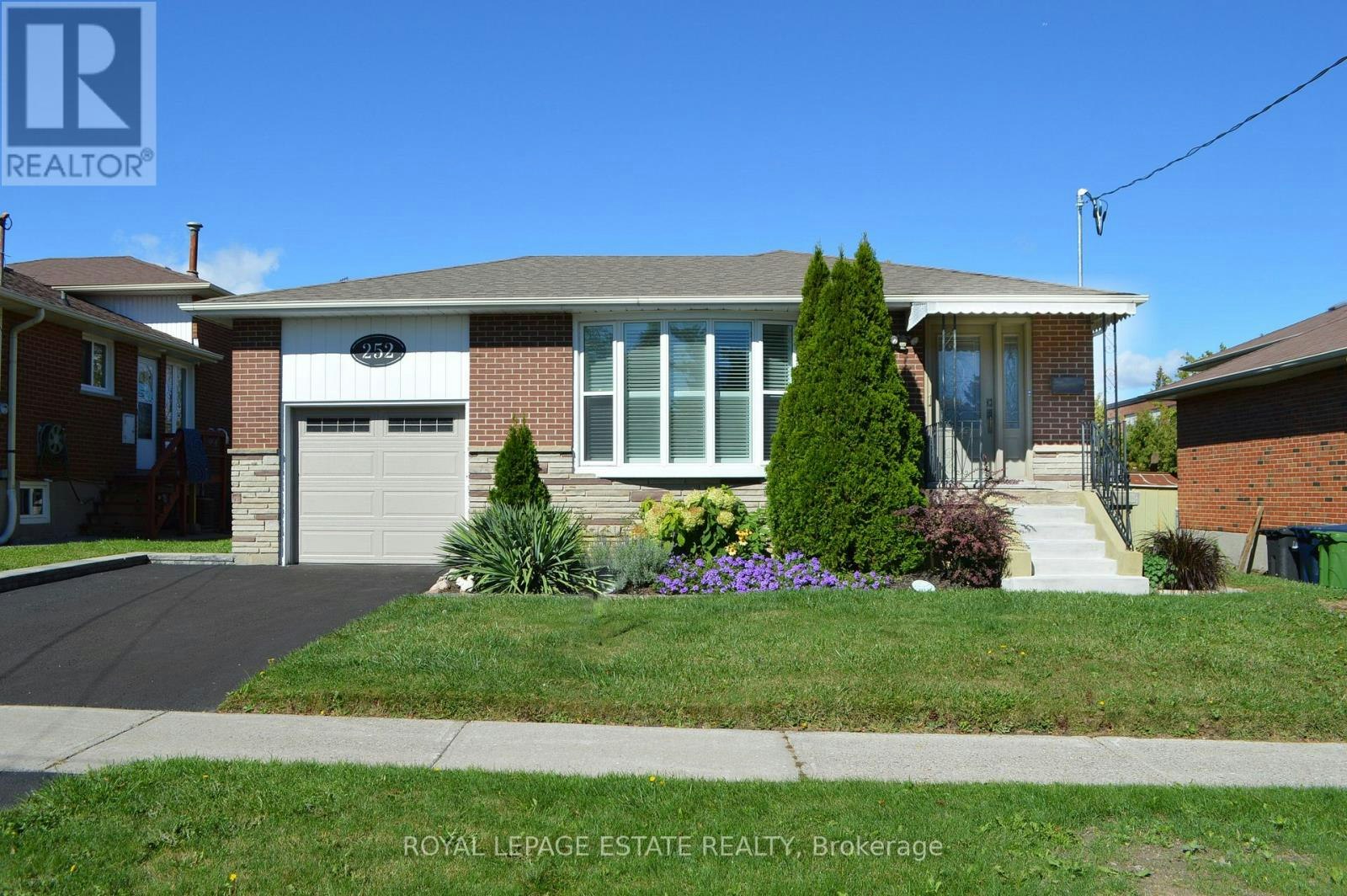 252 Brimorton Drive, Toronto, ON, M1H 2E1