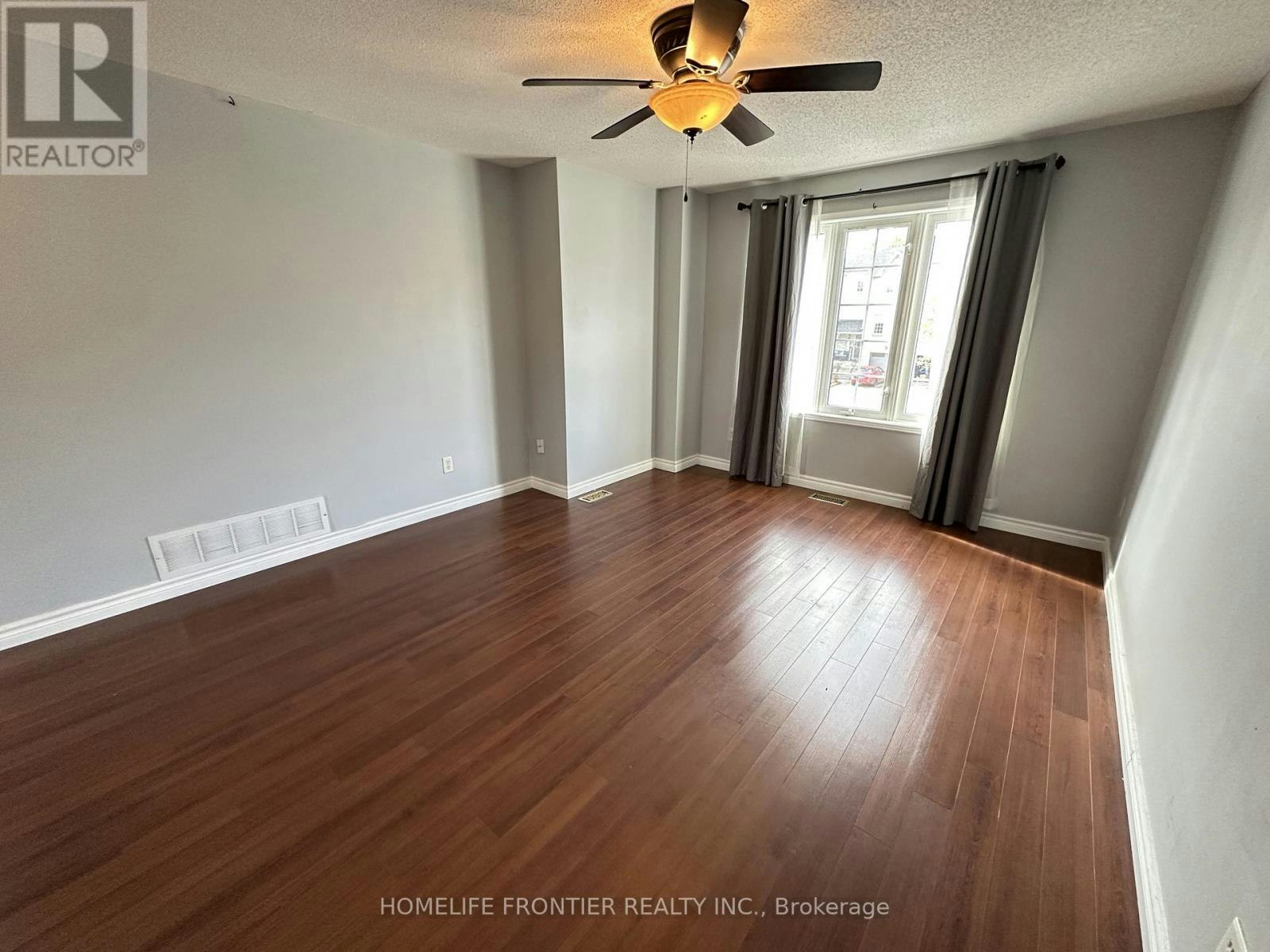 MAIN-53 Hattie Court, Georgina, ON, L4P 3Z8 - 5