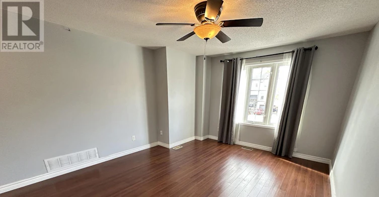 MAIN-53 Hattie Court, Georgina, ON, L4P 3Z8 - 5