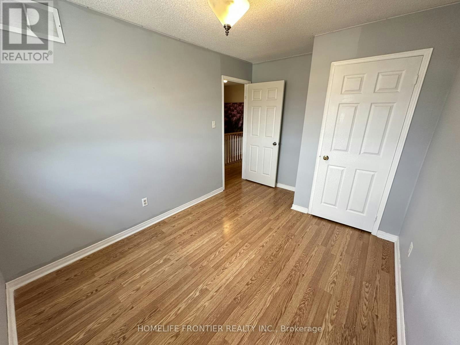 MAIN-53 Hattie Court, Georgina, ON, L4P 3Z8 - 13