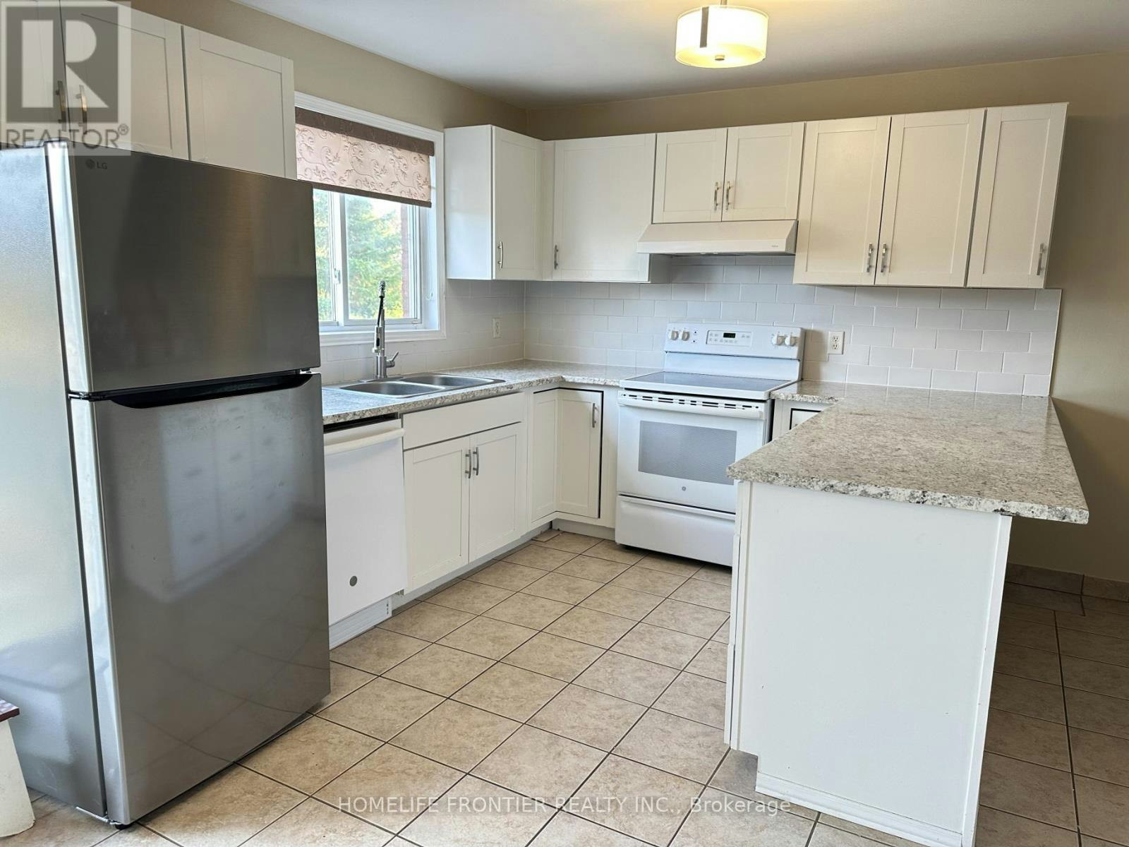 MAIN-53 Hattie Court, Georgina, ON, L4P 3Z8 - 2
