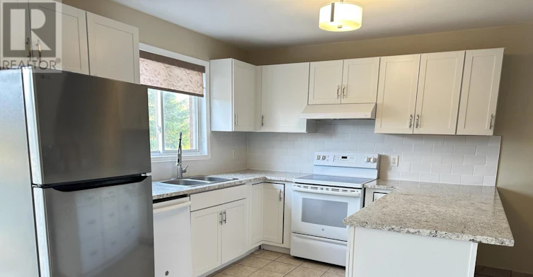 MAIN-53 Hattie Court, Georgina, ON, L4P 3Z8 - 2