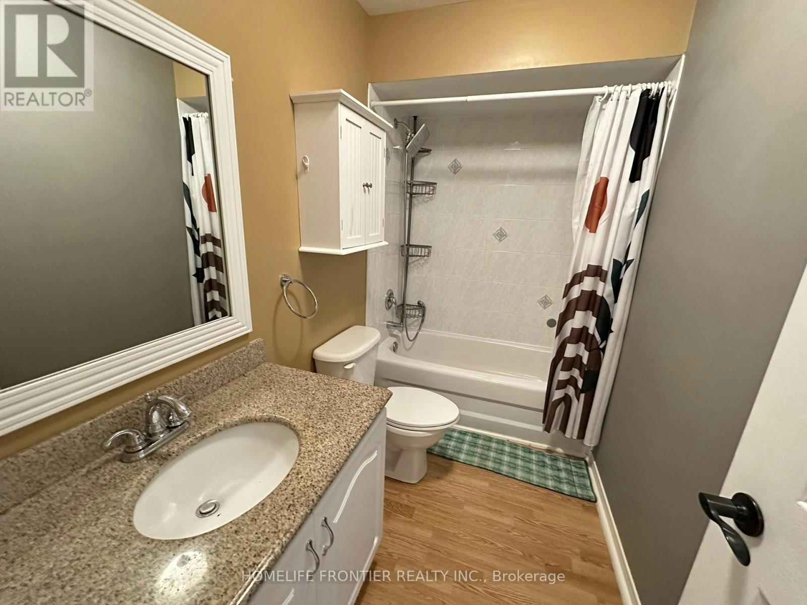 MAIN-53 Hattie Court, Georgina, ON, L4P 3Z8 - 11