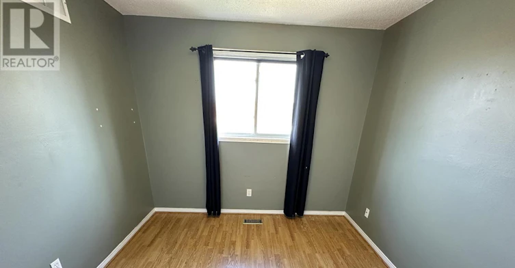 MAIN-53 Hattie Court, Georgina, ON, L4P 3Z8 - 14