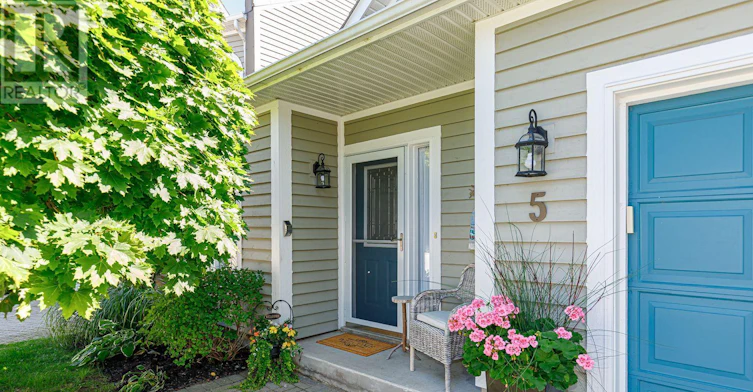 5 Cranberry Surf, Collingwood, ON, L9Y 5C4 - 2