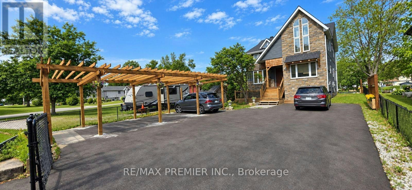 1651 Peninsula Pt Road, Severn, ON, P0E 1N0