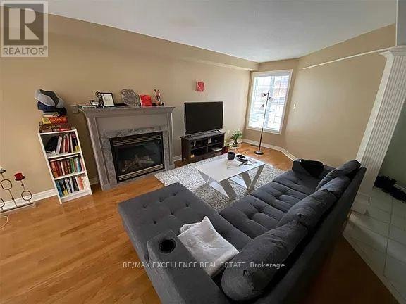 35 Mckenzie Crescent, Barrie, ON, L4N 0A9 - 2