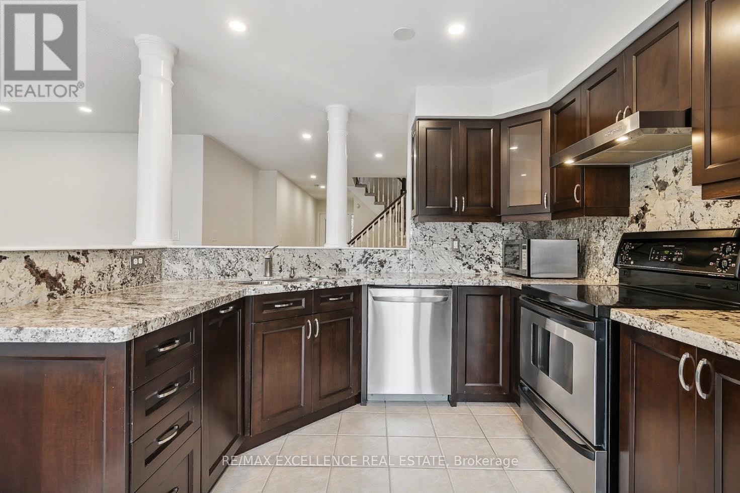 2406 Baintree Crescent, Oakville, ON, L6M 4X1 - 7