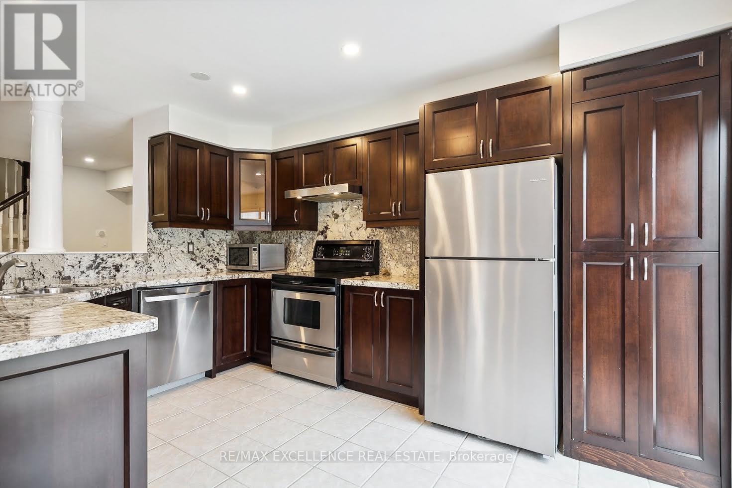2406 Baintree Crescent, Oakville, ON, L6M 4X1 - 6