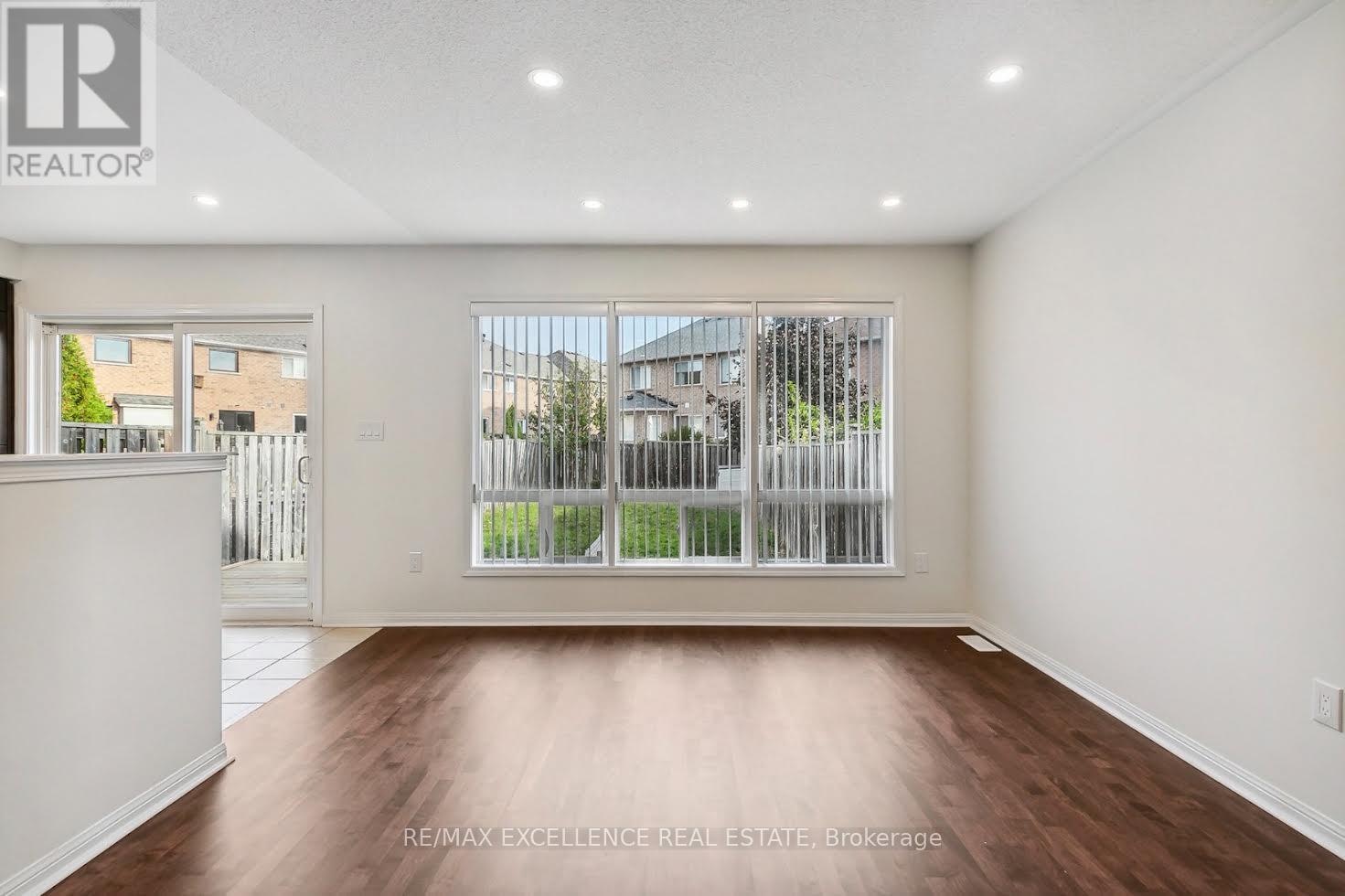 2406 Baintree Crescent, Oakville, ON, L6M 4X1 - 4