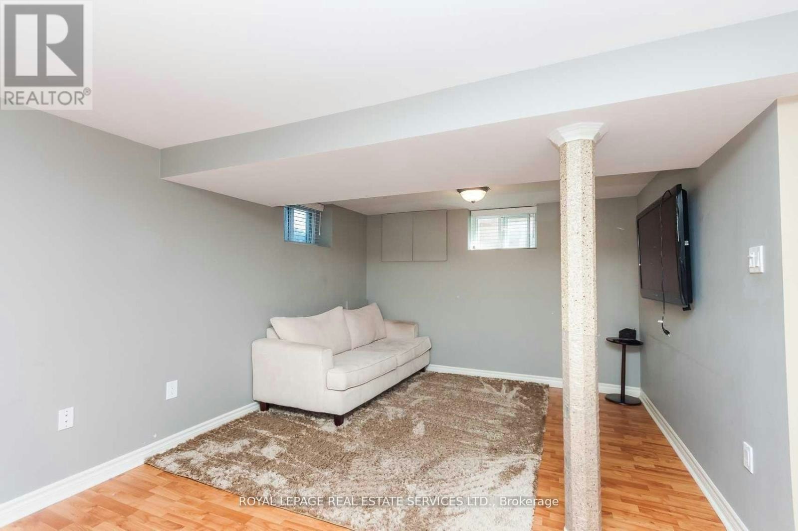 21 Belgravia Avenue, Toronto, ON, M6E 2M4 - 33