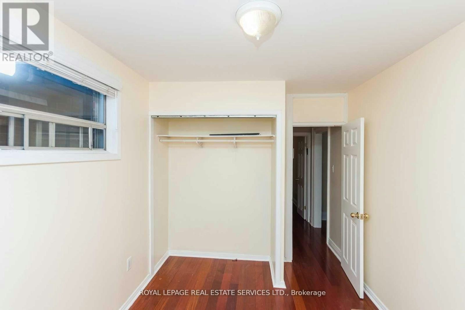 21 Belgravia Avenue, Toronto, ON, M6E 2M4 - 18