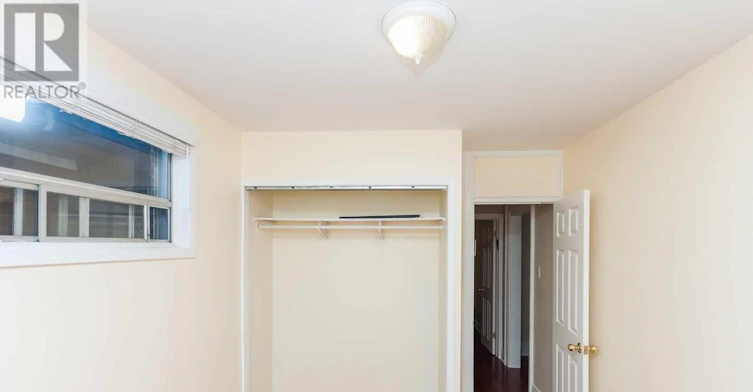 21 Belgravia Avenue, Toronto, ON, M6E 2M4 - 18