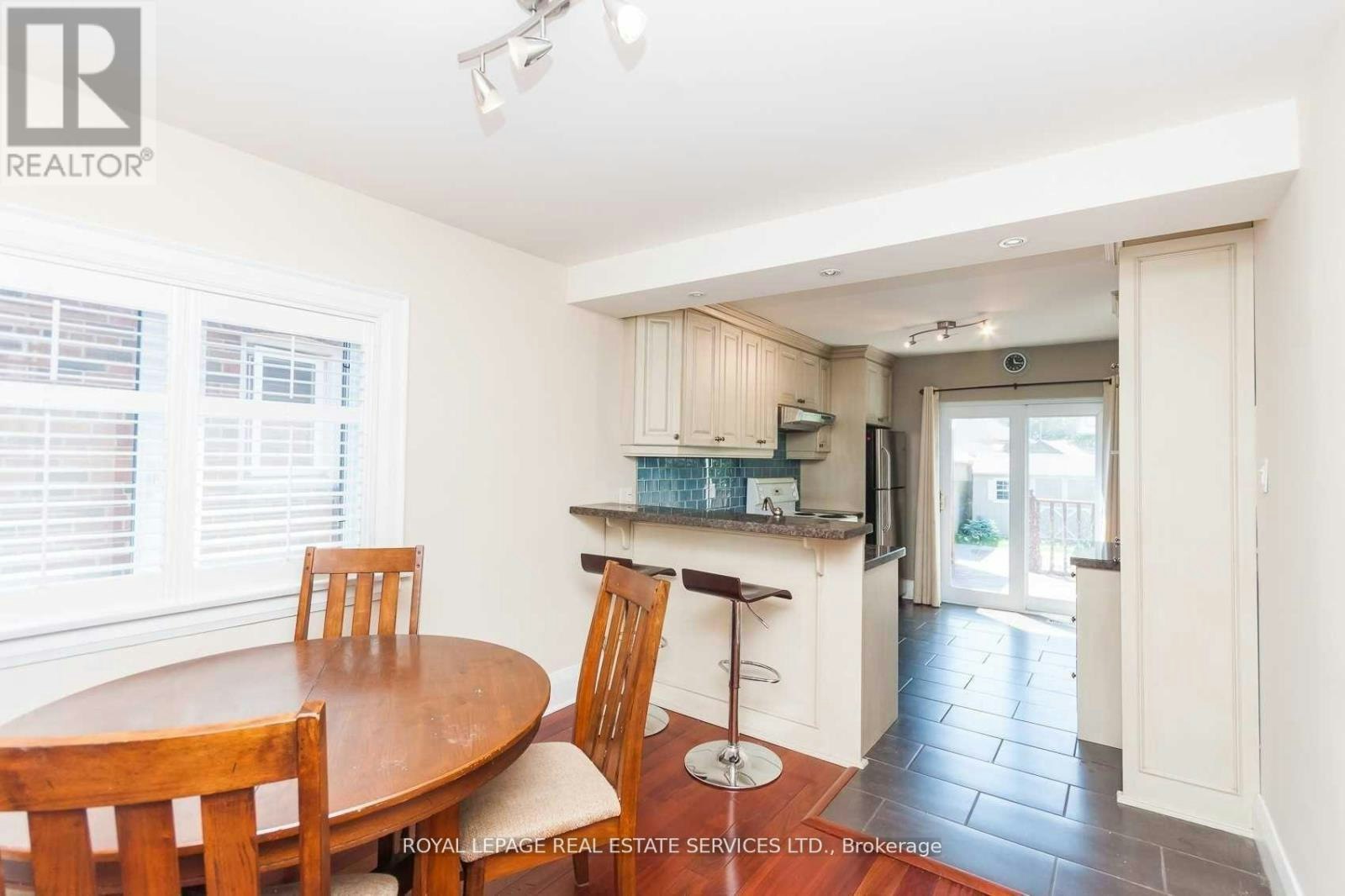 21 Belgravia Avenue, Toronto, ON, M6E 2M4 - 9