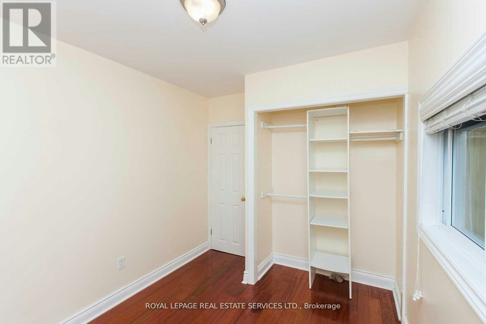 21 Belgravia Avenue, Toronto, ON, M6E 2M4 - 21