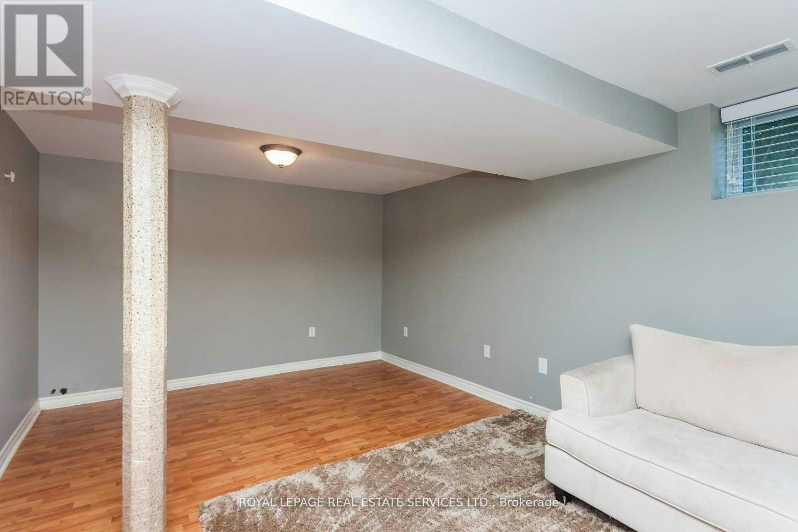 21 Belgravia Avenue, Toronto, ON, M6E 2M4 - 34