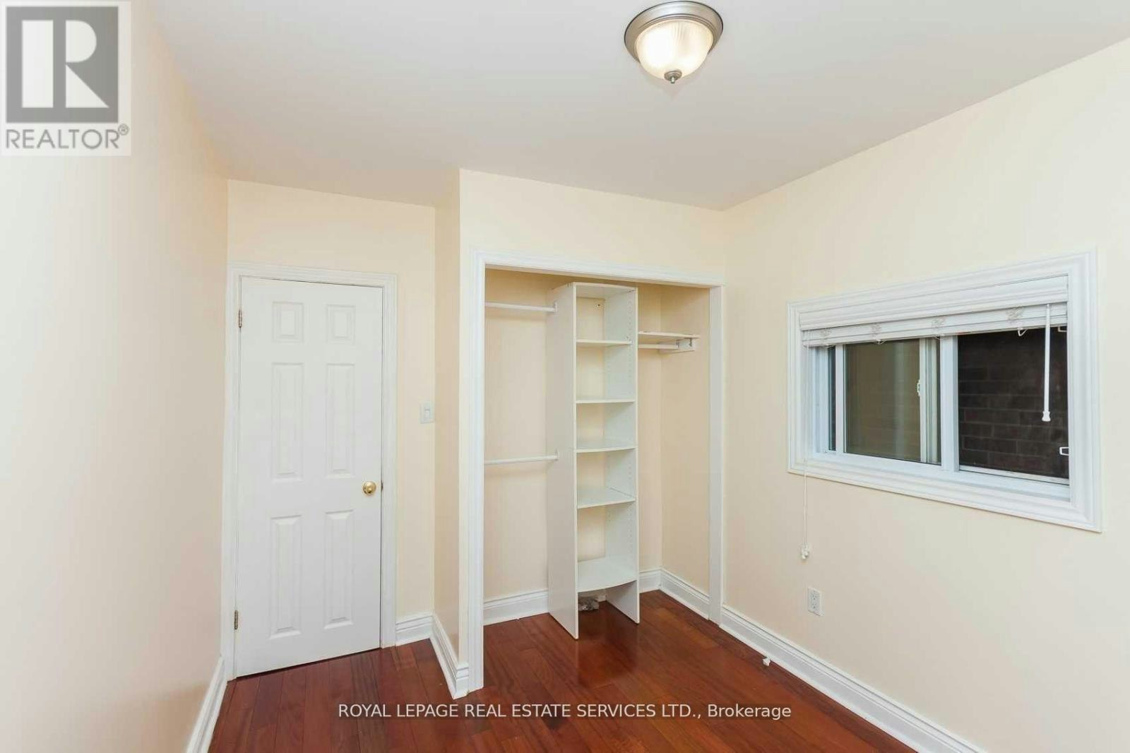 21 Belgravia Avenue, Toronto, ON, M6E 2M4 - 22
