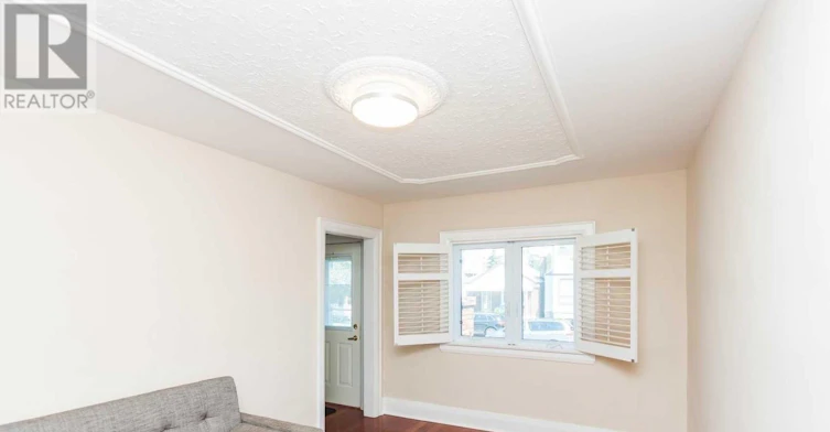 21 Belgravia Avenue, Toronto, ON, M6E 2M4 - 2