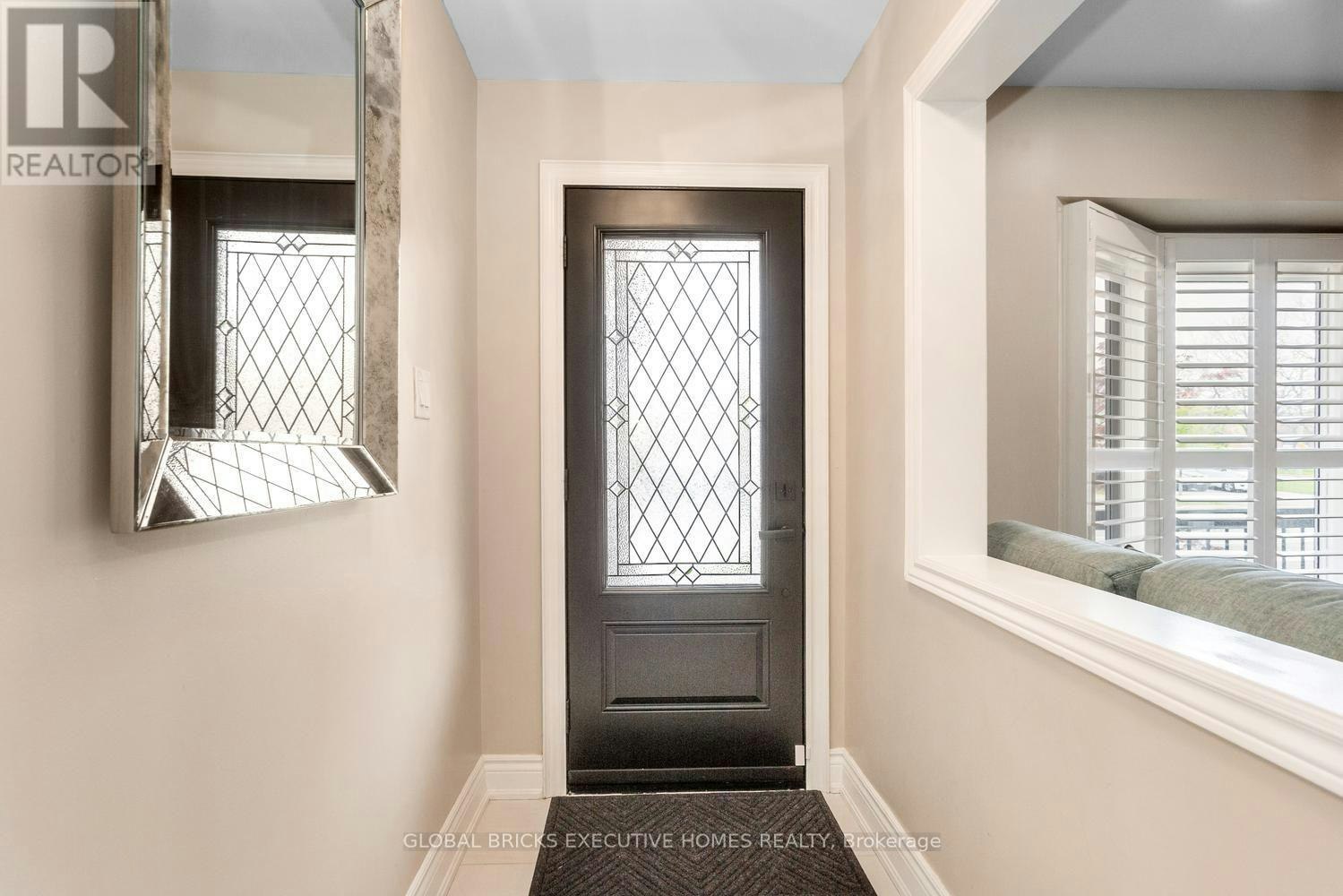 UPPER-5952 Grossbeak Drive, Mississauga, ON, L5N 6B3 - 4