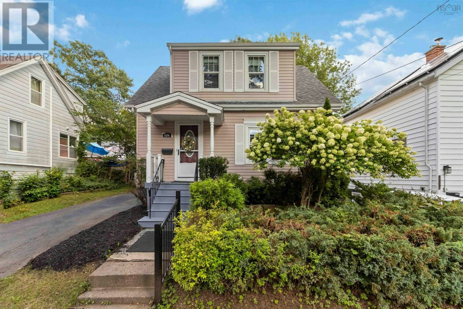 6296 Liverpool Street, Halifax, NS, B3L 1X8